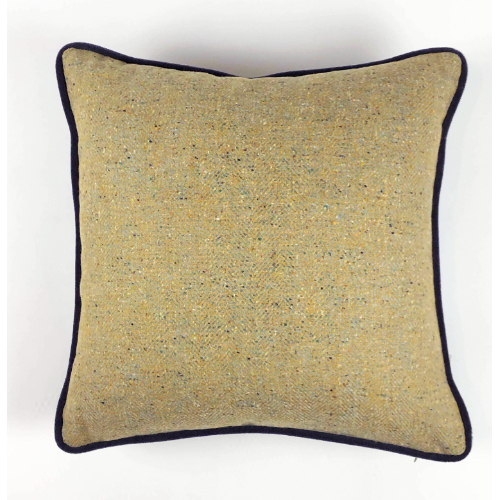 Подушка в ткани De le Cuona&Dedar De Le Cuona, стоимость 36 600 руб.  Фотография 1